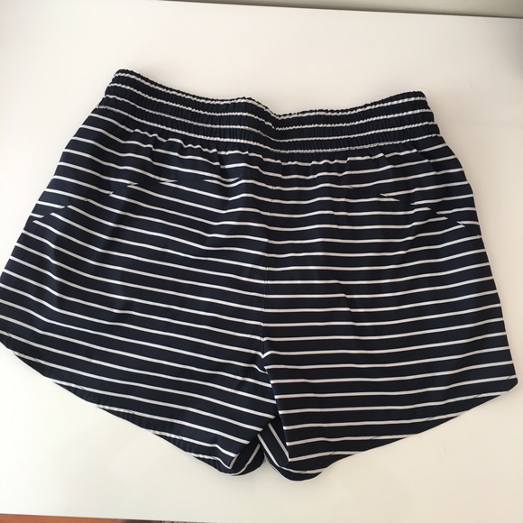 Athleta Racer Run Short - Picture 3 of 6